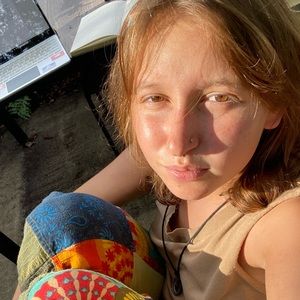 Meet your Posher, Lily